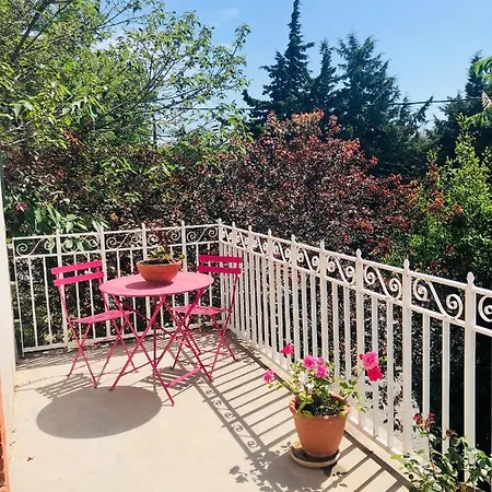 Winemaker's House With Pool Near The Sea * Saint-Genies-de-Fontedit